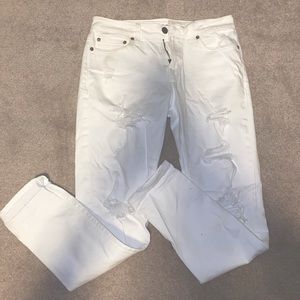 American Eagle Men's White Ripped Jeans